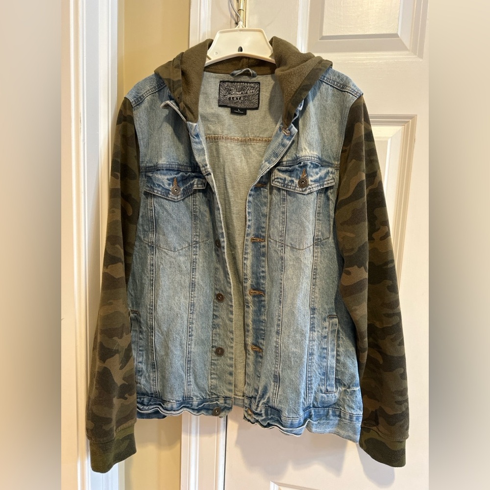 Paper Mark Denim Jacket w/ Camo Sleeves & Hoodie – Men’s Large